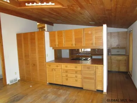 1509 Mcclellan St, Schenectady, NY 12309 photo 7
