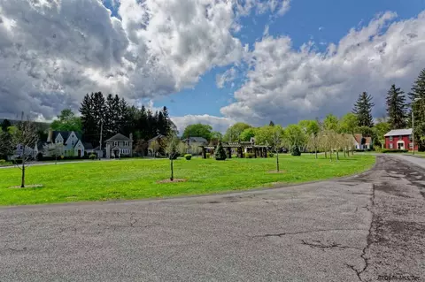 104 Clinton Cir, Cobleskill, NY 12043 photo 23
