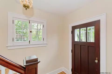 104 Clinton Cir, Cobleskill, NY 12043 photo 4
