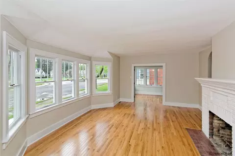 104 Clinton Cir, Cobleskill, NY 12043 photo 5