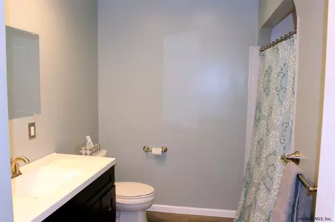 79 Linda Ln, Schenectady, NY 12304 photo 12