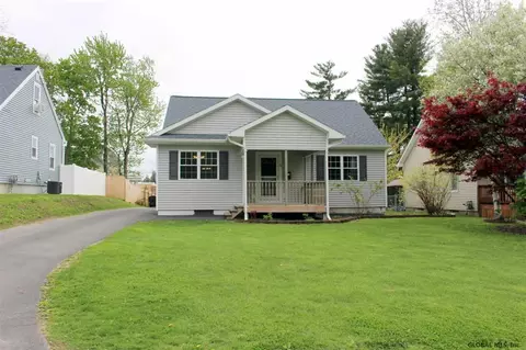 79 Linda Ln, Schenectady, NY 12304 photo 24