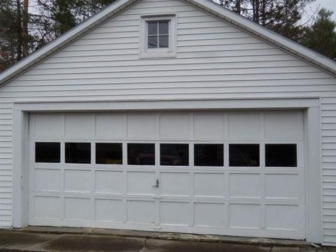 2192 River Rd, Schenectady, NY 12309 photo 2