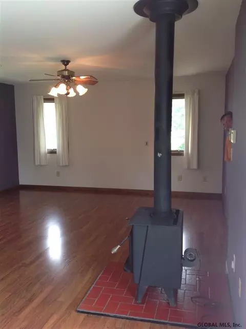 100 Harris Rd, Waterford, NY 12188 photo 11