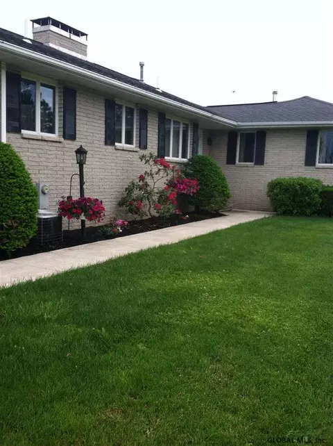 100 Harris Rd, Waterford, NY 12188 photo 3