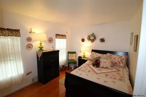 23 Pine St, Corinth, NY 12822 photo 18