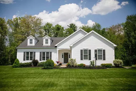39 Bridle Path, Selkirk, NY 12158 photo 1