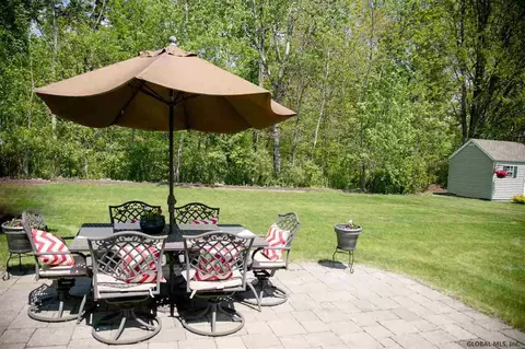 39 Bridle Path, Selkirk, NY 12158 photo 4