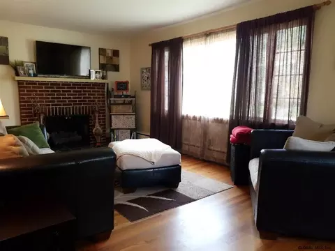 732 Decamp Ave, Schenectady, NY 12309 photo 2