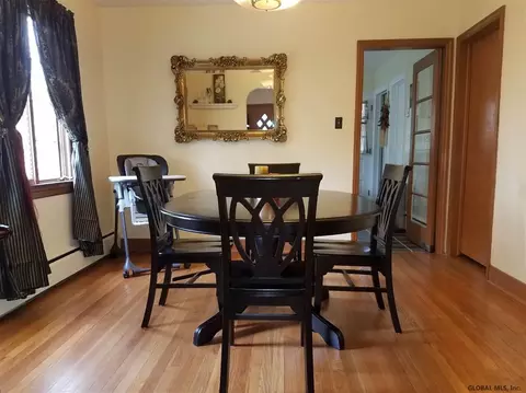 732 Decamp Ave, Schenectady, NY 12309 photo 4