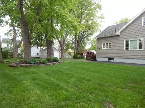732 Decamp Ave, Schenectady, NY 12309 photo 20