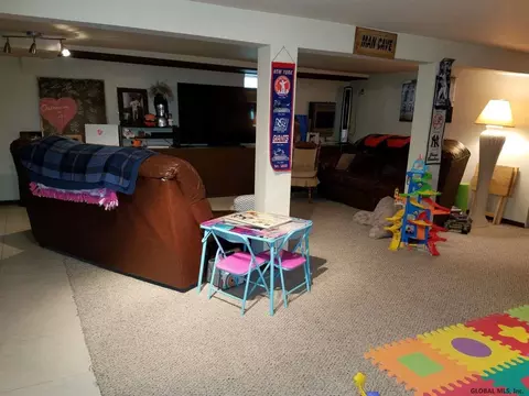732 Decamp Ave, Schenectady, NY 12309 photo 10