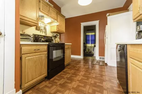 444 Delaware Ave, Delmar, NY 12054 photo 7