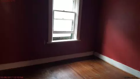 317 Front St, Schenectady, NY 12305 photo 5