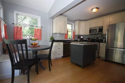 113 Elsmere Ave, Delmar, NY 12054 photo 16