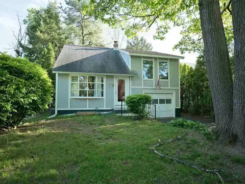 2934 Windermere Rd, Schenectady, NY 12304 photo 1
