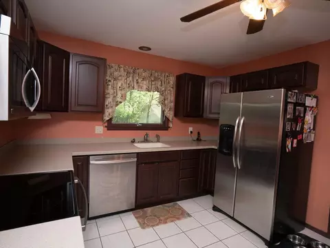 2934 Windermere Rd, Schenectady, NY 12304 photo 2