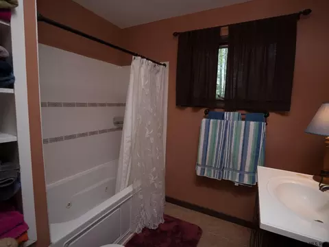 2934 Windermere Rd, Schenectady, NY 12304 photo 9