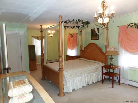 727 Hampton Ave, Schenectady, NY 12309 photo 15