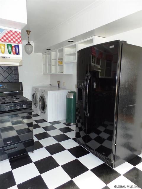 727 Hampton Ave, Schenectady, NY 12309 photo 11