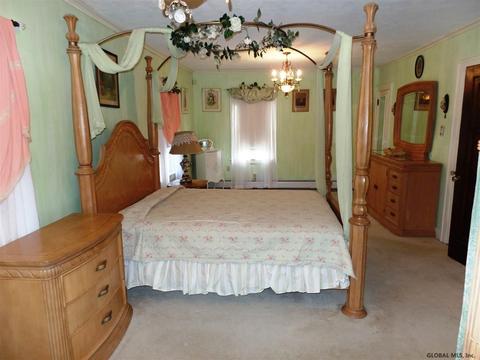 727 Hampton Ave, Schenectady, NY 12309 photo 14