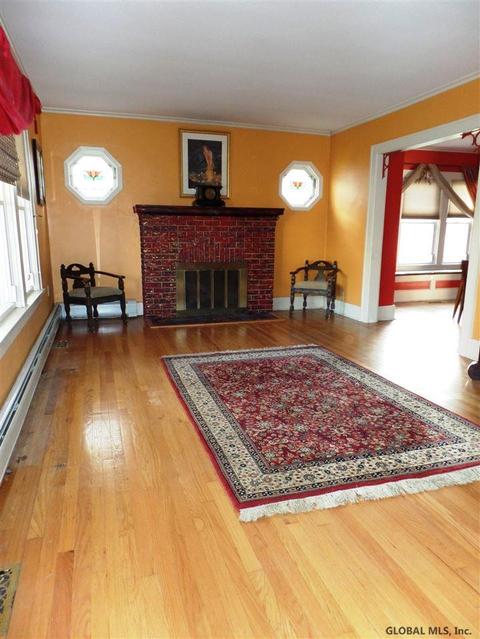 727 Hampton Ave, Schenectady, NY 12309 photo 3