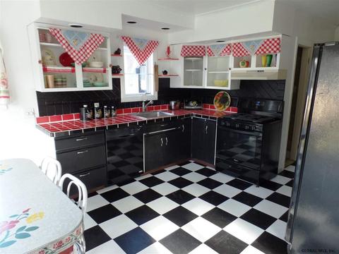 727 Hampton Ave, Schenectady, NY 12309 photo 9