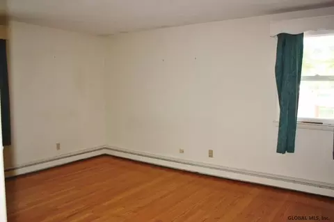 56 Hite Ct, Schenectady, NY 12303 photo 7