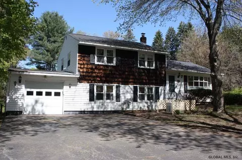 56 Hite Ct, Schenectady, NY 12303 photo 1
