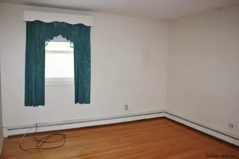 56 Hite Ct, Schenectady, NY 12303 photo 8