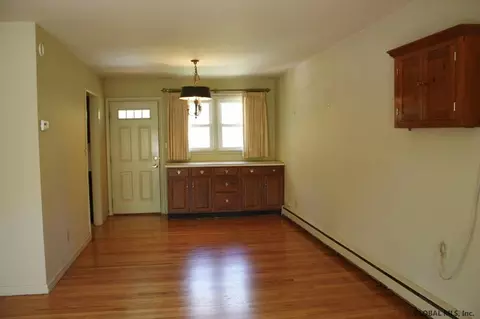 56 Hite Ct, Schenectady, NY 12303 photo 3
