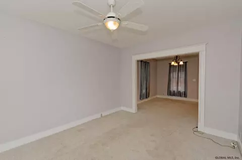 34 Willow Ave, Schenectady, NY 12304 photo 9