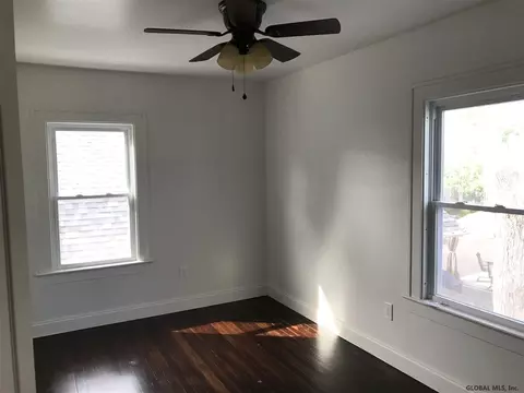 1615 Becker St, Schenectady, NY 12304 photo 8