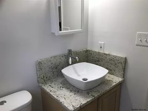 1615 Becker St, Schenectady, NY 12304 photo 6