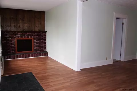 929 Harrison Ave, Schenectady, NY 12306 photo 3