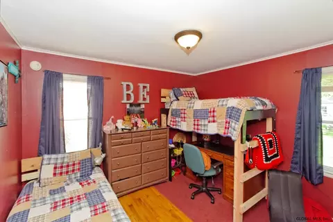 58 Eastholm Rd, Schenectady, NY 12304 photo 9