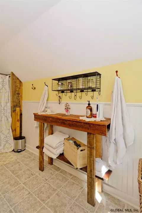 58 Eastholm Rd, Schenectady, NY 12304 photo 19
