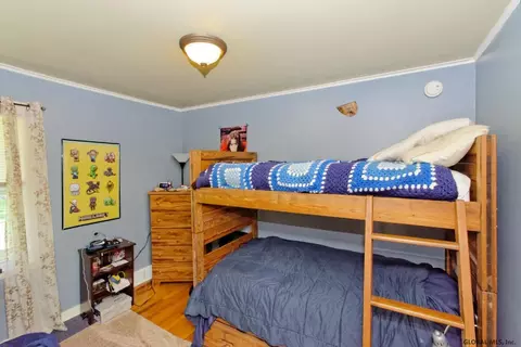 58 Eastholm Rd, Schenectady, NY 12304 photo 11