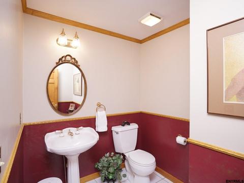 113 Saddlebrook La, Schenectady, NY 12302 photo 14
