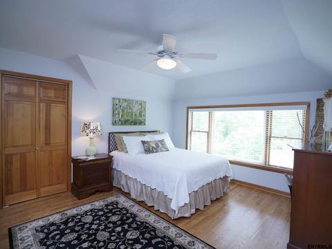 113 Saddlebrook La, Schenectady, NY 12302 photo 18