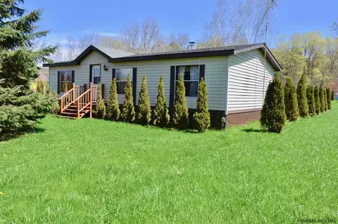 493 Flat Creek Rd, Sprakers, NY 12166 photo 25