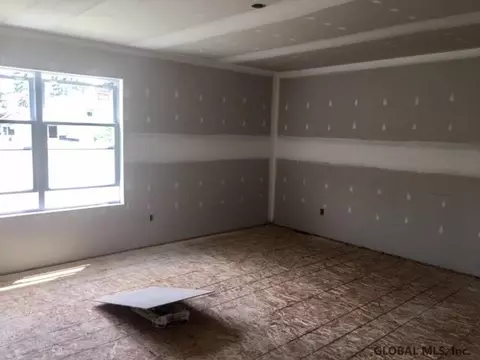 40 Fullerton Ave, Schenectady, NY 12304 photo 6