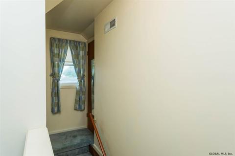 1029 Eugene Dr, Schenectady, NY 12303 photo 18