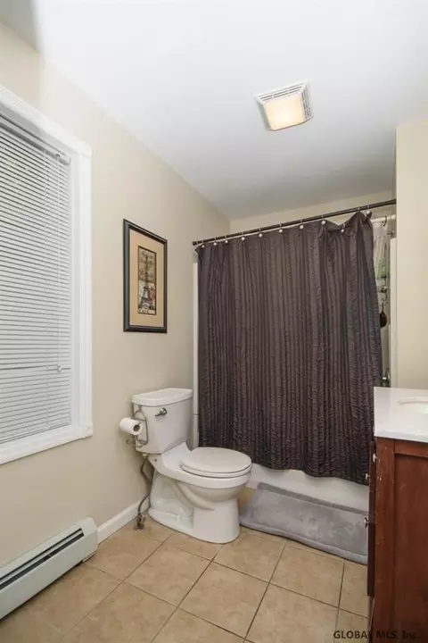 224 River Rd, Glenmont, NY 12077 photo 6