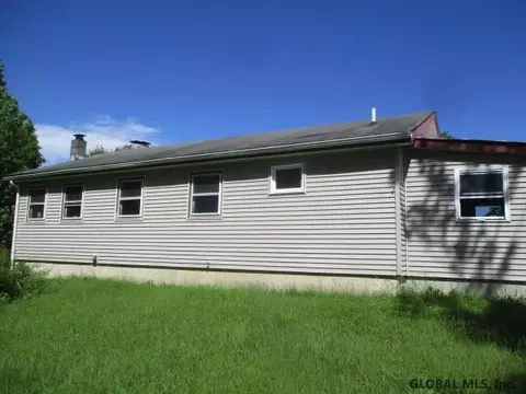 31 Thomas Rd, Comstock, NY 12821 photo 3