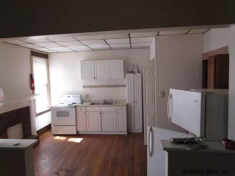 1000 Eastern Ave, Schenectady, NY 12308 photo 3