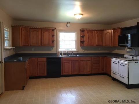 220 Ash St, Corinth, NY 12822 photo 5