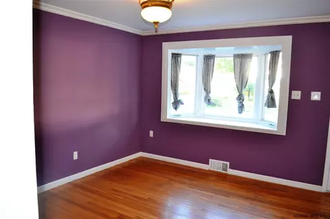 3045 E Lydius St, Schenectady, NY 12303 photo 3