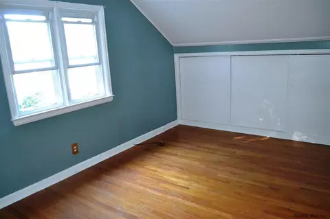 3045 E Lydius St, Schenectady, NY 12303 photo 11