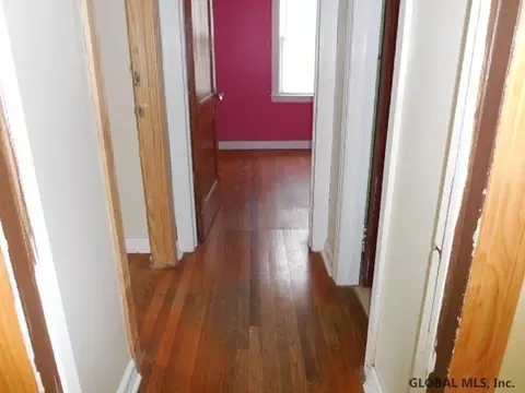 2901 Windermere Rd, Schenectady, NY 12304 photo 7